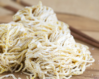 塩そばの麺の写真